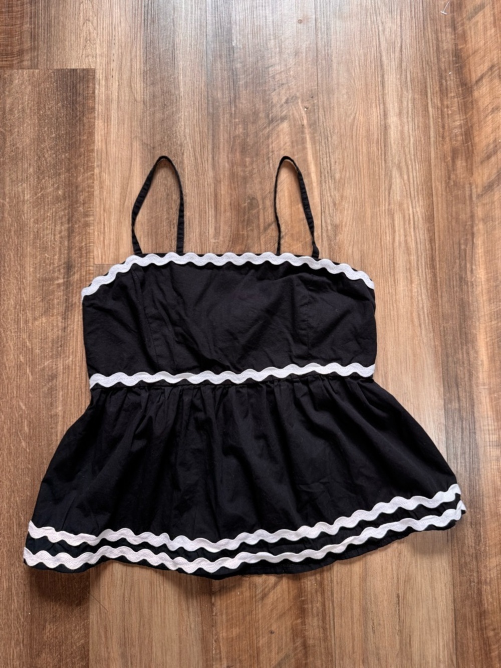 Sim & Sam Black Camisole Babydoll Top with White Rickrack Trim, Large